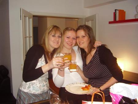 Ana&euml;lle, moi et Laura